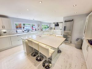 Photo 15- click for photo gallery